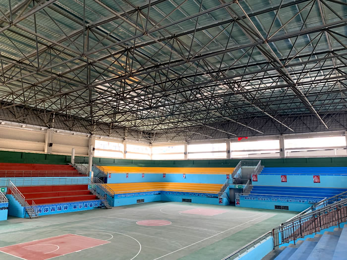 和龙体育馆网架